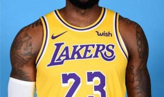 库里破纪录后的暂停是官方的吗 库里破NBA近47年纪录