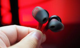 电竞耳机入耳式推荐